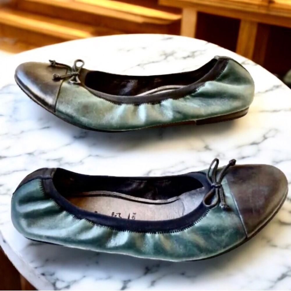 Tamaris Ballet Flat Leather Teal Blue with Black Toe Cap Germany